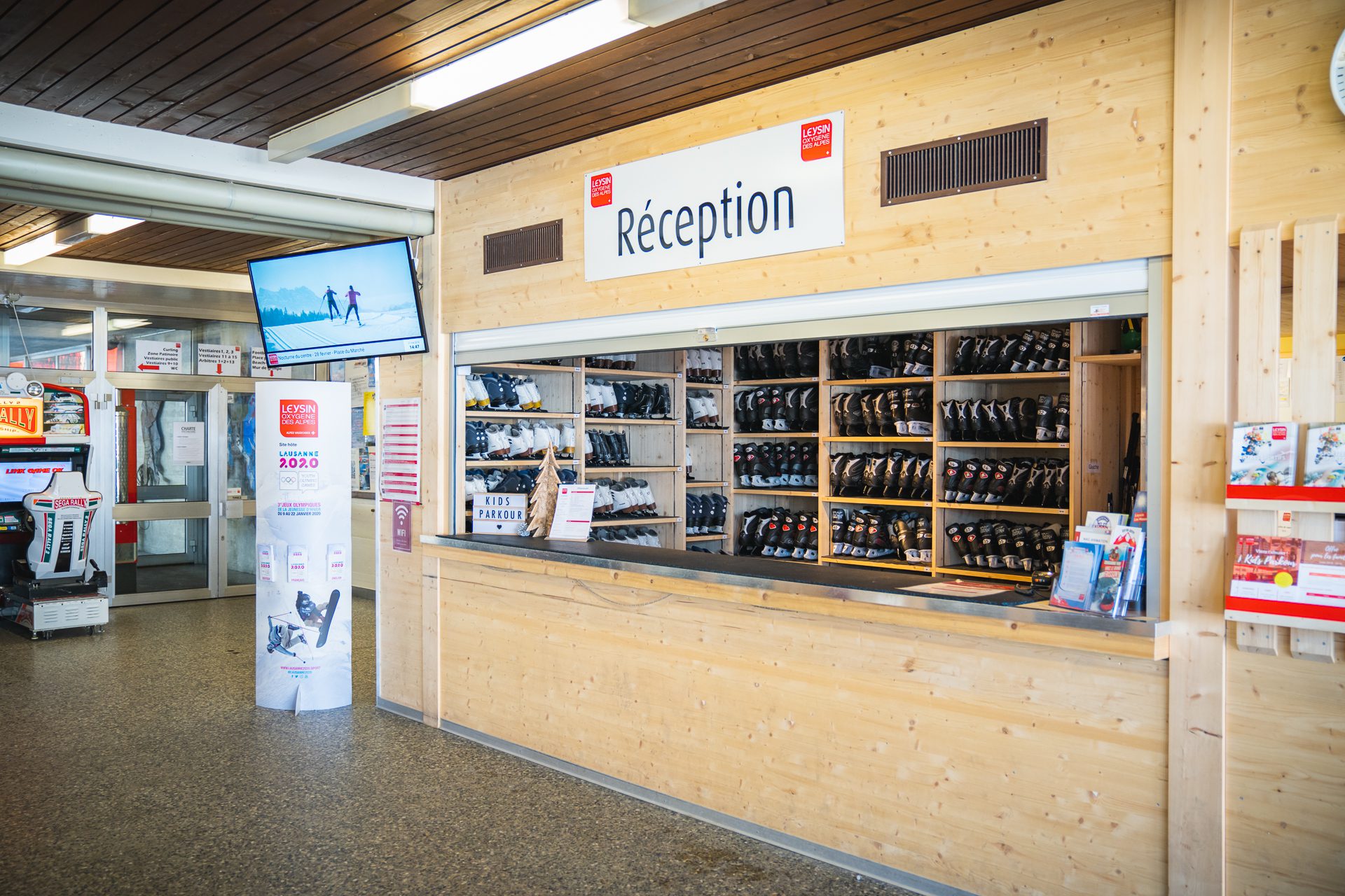 Ecran d'accueil avec digital signage. Réseau d'affichage pour région touristique par Pixium.