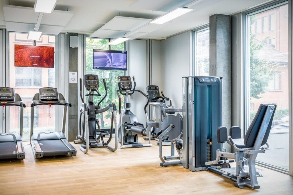 Non Stop Gym - Ecrans professionnels, Digital Signage pour fitness. Pixium - Avec Playlistes musicale et templates.